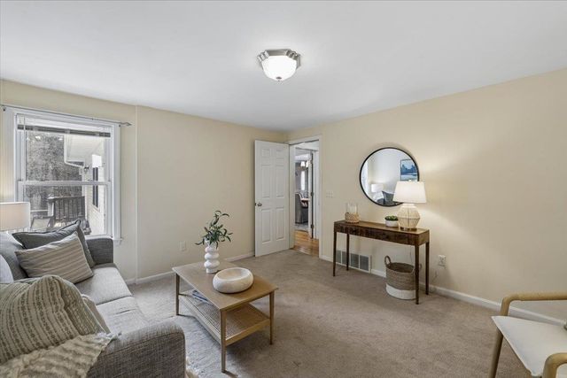 12 Butterfield Lane, Bedford, NH 03110