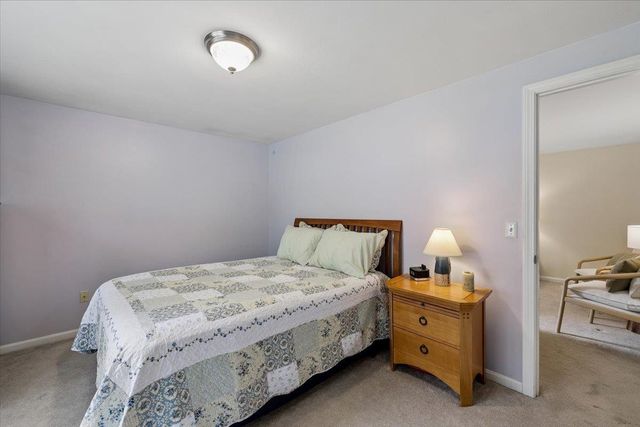 12 Butterfield Lane, Bedford, NH 03110