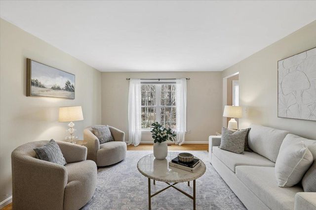 12 Butterfield Lane, Bedford, NH 03110