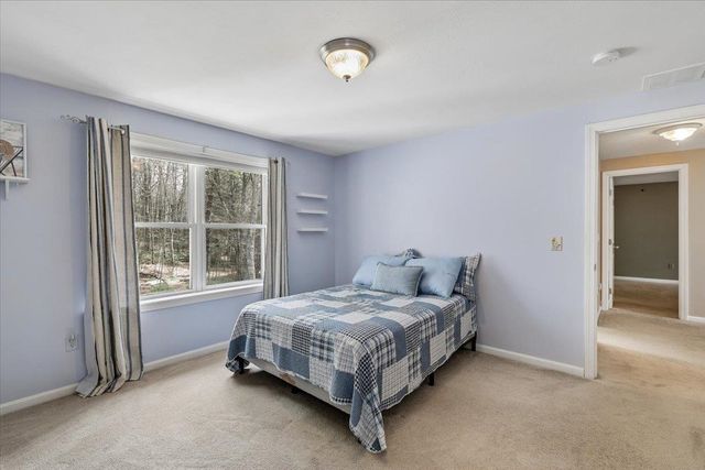 12 Butterfield Lane, Bedford, NH 03110