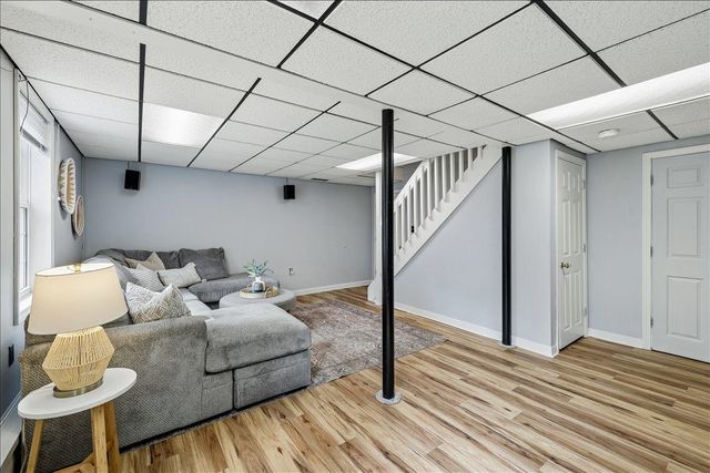 12 Butterfield Lane, Bedford, NH 03110