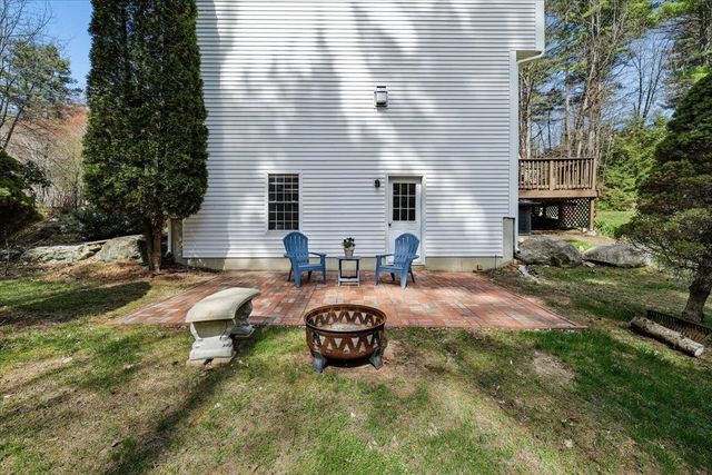 12 Butterfield Lane, Bedford, NH 03110