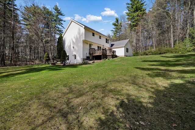 12 Butterfield Lane, Bedford, NH 03110