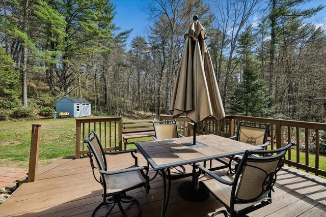 12 Butterfield Lane, Bedford, NH 03110