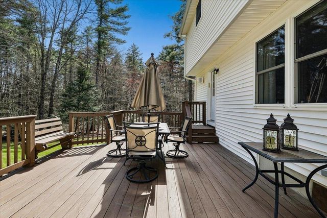 12 Butterfield Lane, Bedford, NH 03110