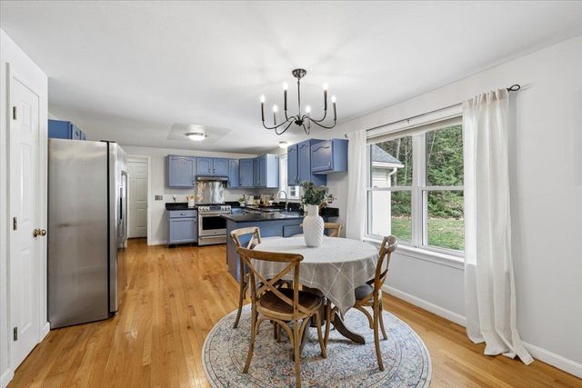 12 Butterfield Lane, Bedford, NH 03110