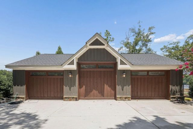102 Pebblestump Point, Peachtree City, GA 30269