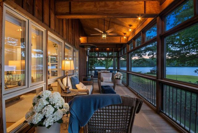 102 Pebblestump Point, Peachtree City, GA 30269