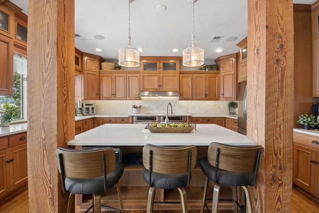 102 Pebblestump Point, Peachtree City, GA 30269