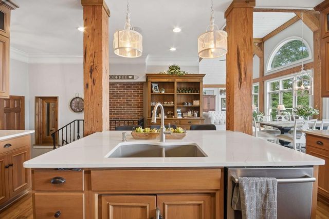 102 Pebblestump Point, Peachtree City, GA 30269