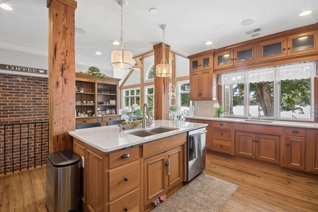 102 Pebblestump Point, Peachtree City, GA 30269