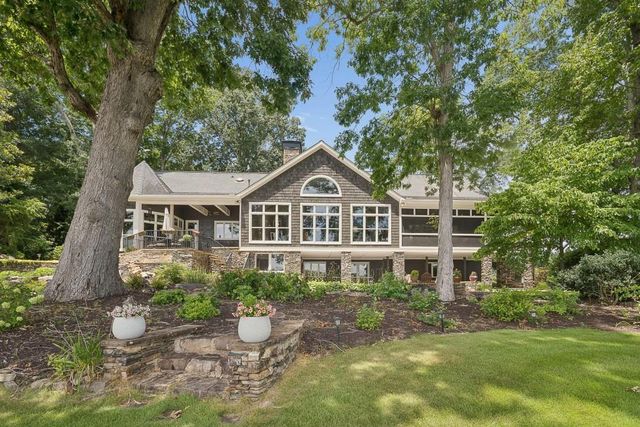 102 Pebblestump Point, Peachtree City, GA 30269