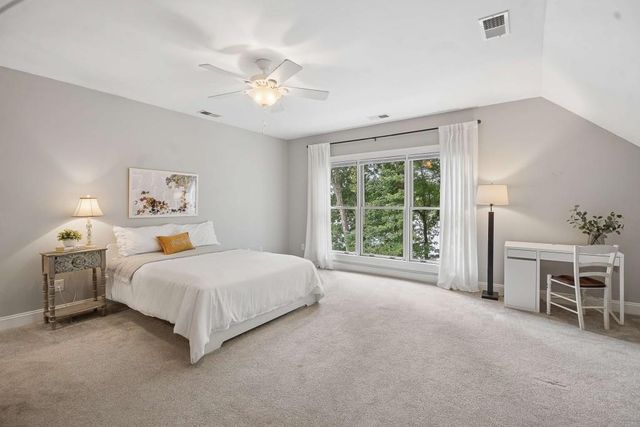 102 Pebblestump Point, Peachtree City, GA 30269
