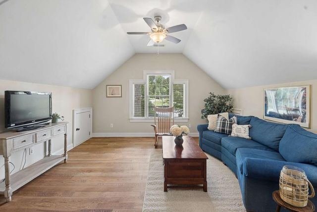 102 Pebblestump Point, Peachtree City, GA 30269