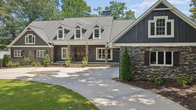 102 Pebblestump Point, Peachtree City, GA 30269