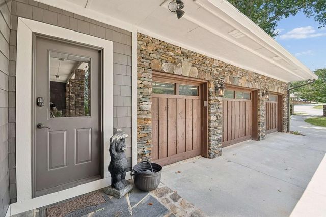 102 Pebblestump Point, Peachtree City, GA 30269