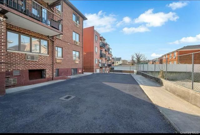 46-12 161st Street 1D, Flushing, NY 11358