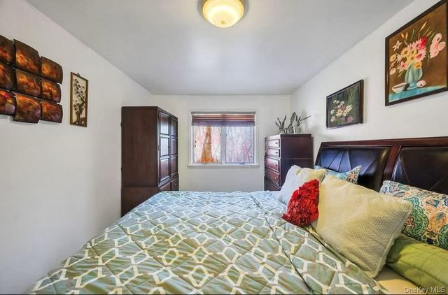 46-12 161st Street 1D, Flushing, NY 11358