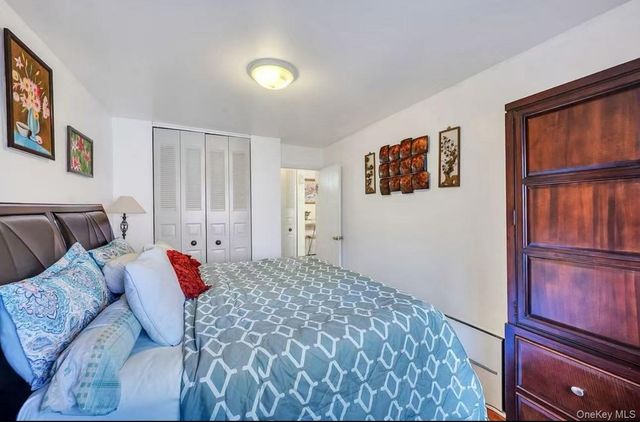 46-12 161st Street 1D, Flushing, NY 11358