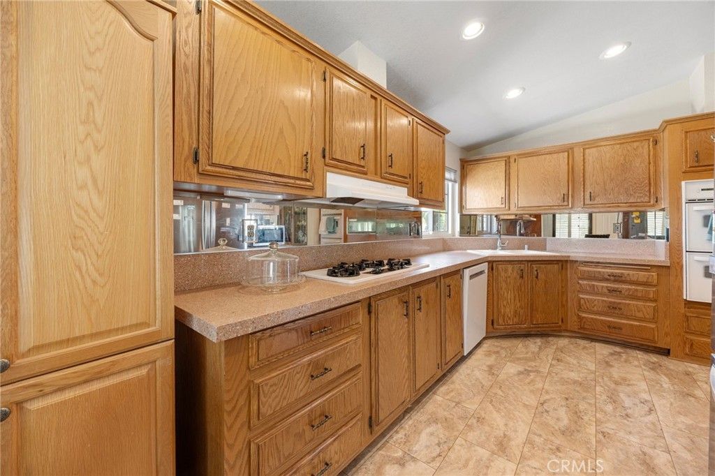 Image 20 of property listing at 2514 Peach Tree, Hemet, CA 92545
