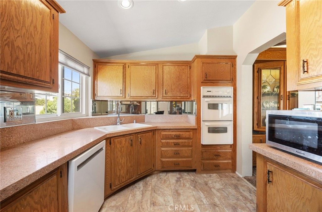 Image 21 of property listing at 2514 Peach Tree, Hemet, CA 92545