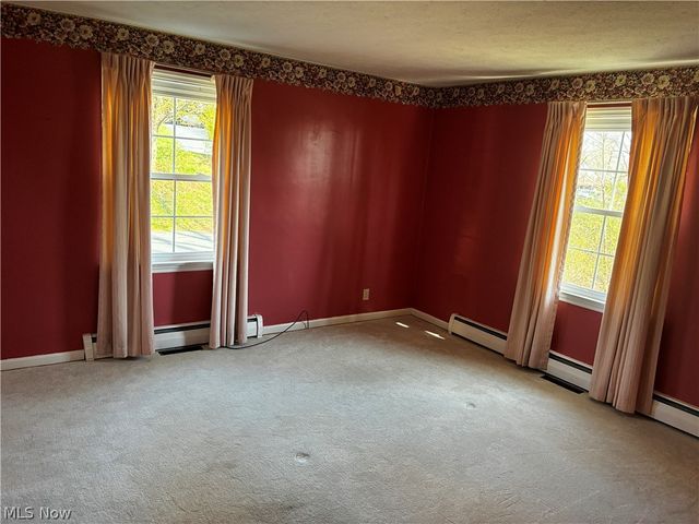118 Hillcrest Dr, Marietta, OH 45750