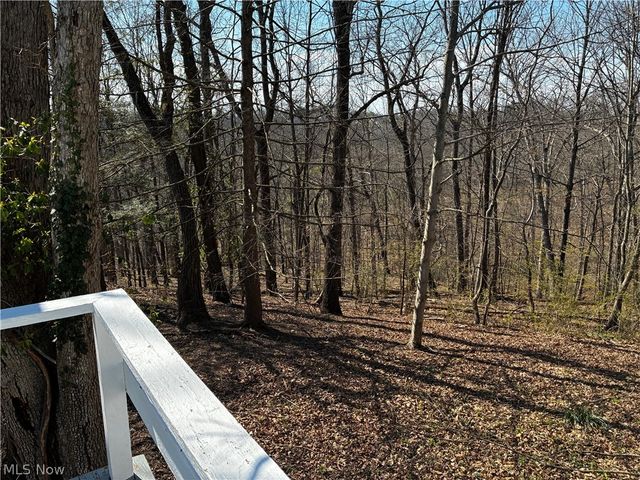 118 Hillcrest Dr, Marietta, OH 45750