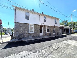 Pearl Street 526, 526 1/2, 528, Catasauqua Boro, PA 18032