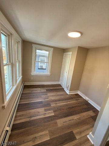 590 Arlington Ave, Phillipsburg Town, NJ 08865