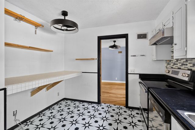 211 N Brookside Pkwy, Wichita, KS 67208