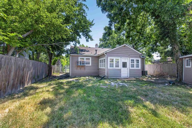 211 N Brookside Pkwy, Wichita, KS 67208