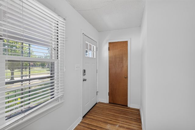 211 N Brookside Pkwy, Wichita, KS 67208