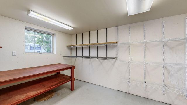 2211 Lenwood Drive SW, Rochester, MN 55902