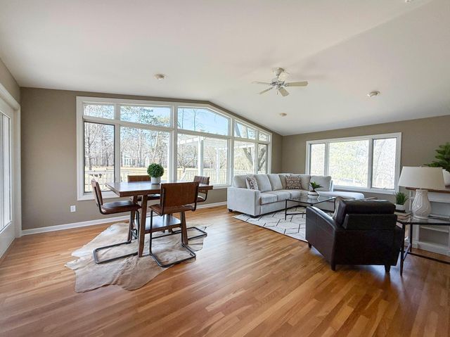 2211 Lenwood Drive SW, Rochester, MN 55902