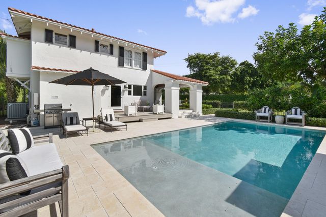 300 Buckingham Road, West Palm Beach, FL 33405