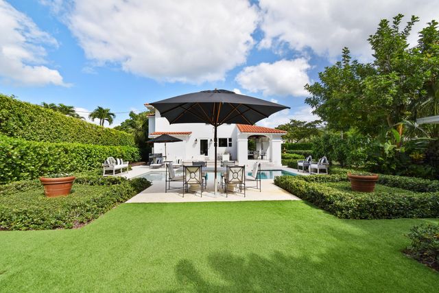 300 Buckingham Road, West Palm Beach, FL 33405