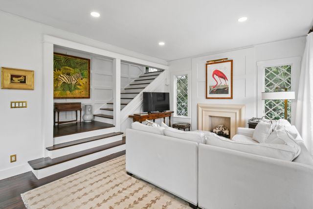 300 Buckingham Road, West Palm Beach, FL 33405