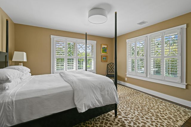 300 Buckingham Road, West Palm Beach, FL 33405