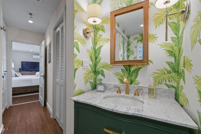 300 Buckingham Road, West Palm Beach, FL 33405