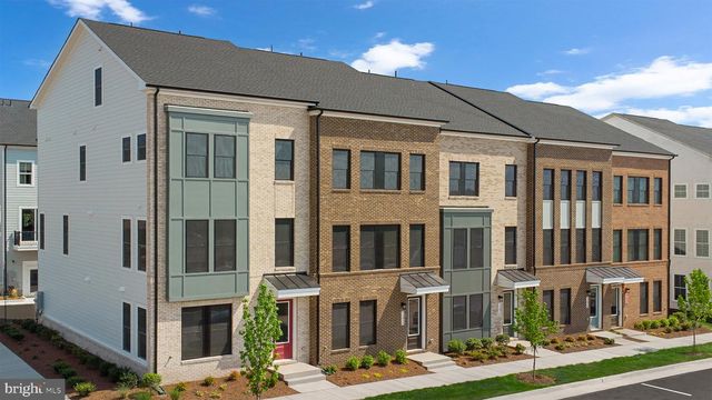 13740 AVIATION PL, Herndon, VA 20171