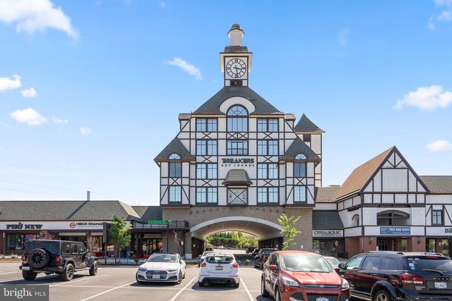 13740 AVIATION PL, Herndon, VA 20171