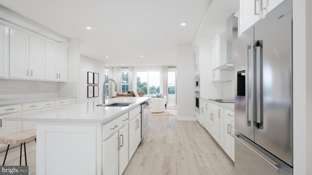 13740 AVIATION PL, Herndon, VA 20171