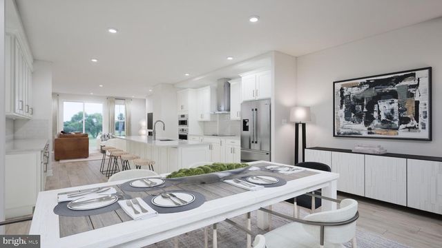 13740 AVIATION PL, Herndon, VA 20171