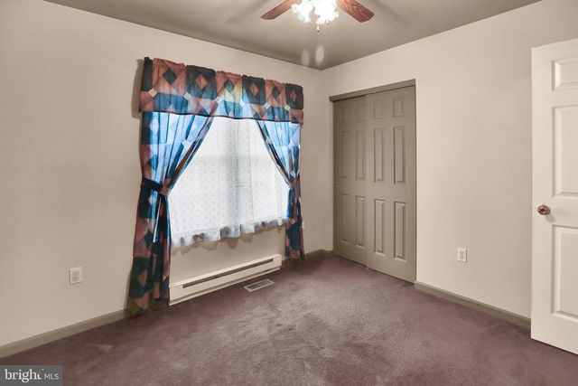 246 SANDHILL RD, Fleetwood, PA 19522