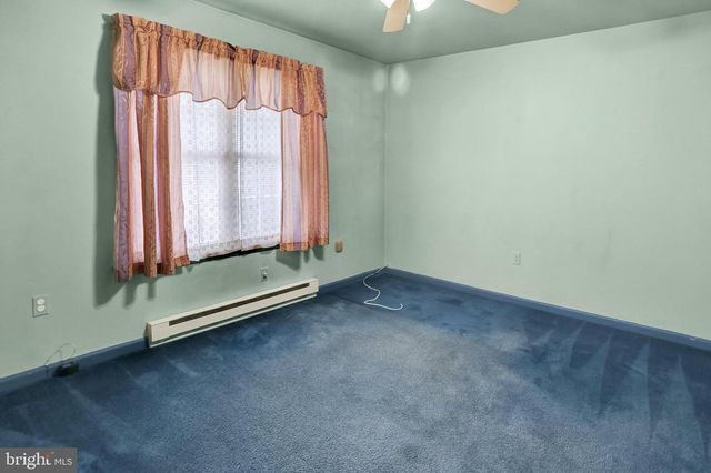 246 SANDHILL RD, Fleetwood, PA 19522