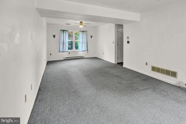 246 SANDHILL RD, Fleetwood, PA 19522