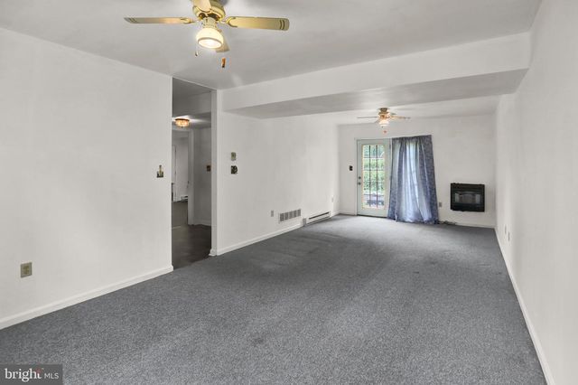 246 SANDHILL RD, Fleetwood, PA 19522