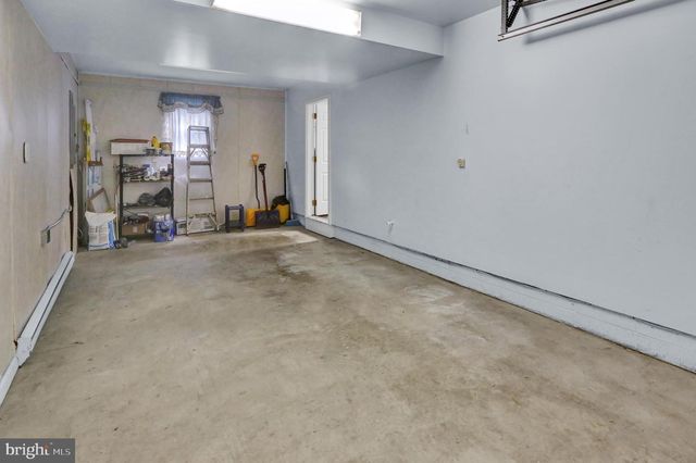 246 SANDHILL RD, Fleetwood, PA 19522