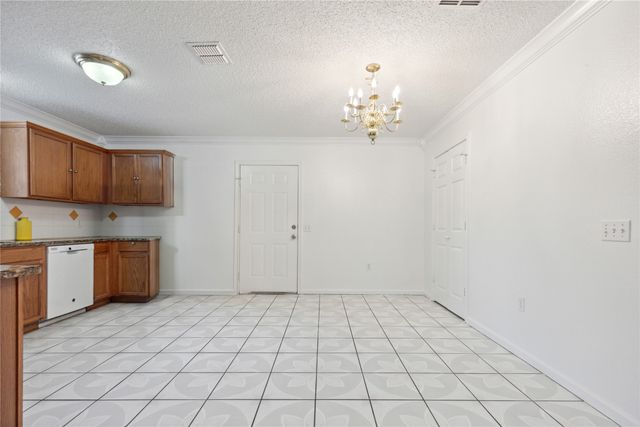 4043 Gray Oak Place, Dallas, TX 75212