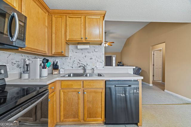 7 Crest View Circle, Carnesville, GA 30521